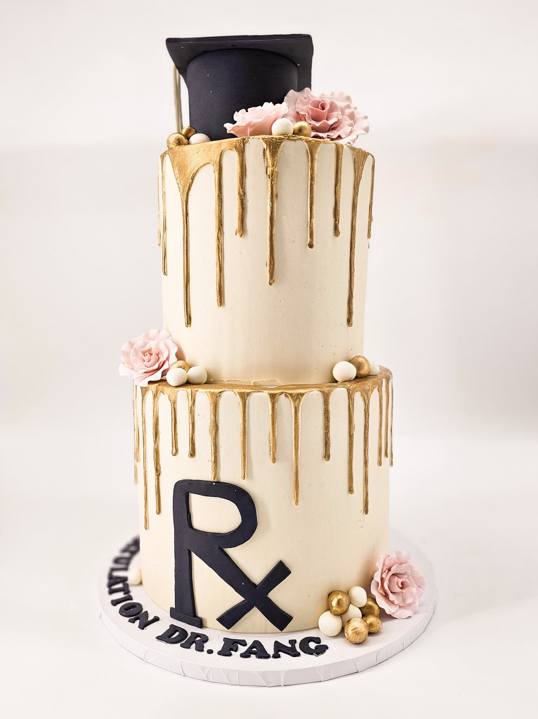 Graduation celebration cake made by Rose Cake Louisville
